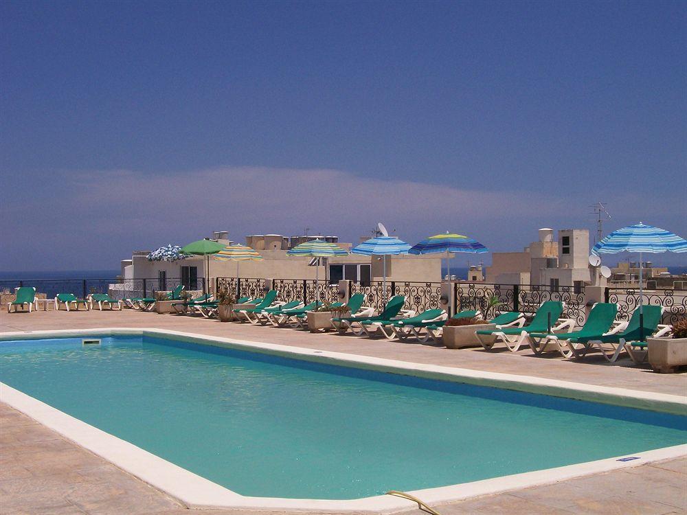 The Crown Hotel Buġibba Exterior foto